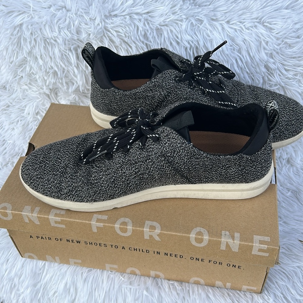 Toms Cabrillo Black and White Terry Cloth Lace Up Sneaker Tennis Shoe Size 8.5 - Picture 10 of 12